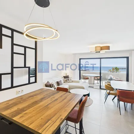 New Upmarket Air-conditioned T3 With Sea View New Condition 78m 45m Apartment *